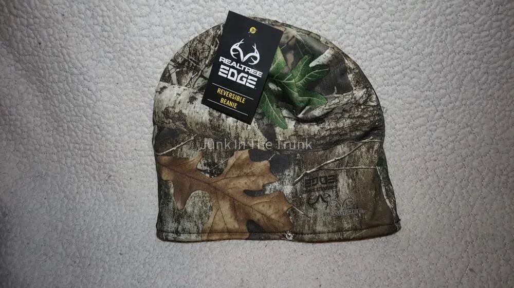 Reversible beanie